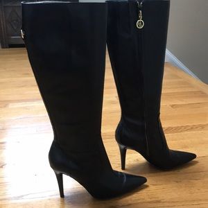 Stylish dress boots by Lauren Ralph Lauren